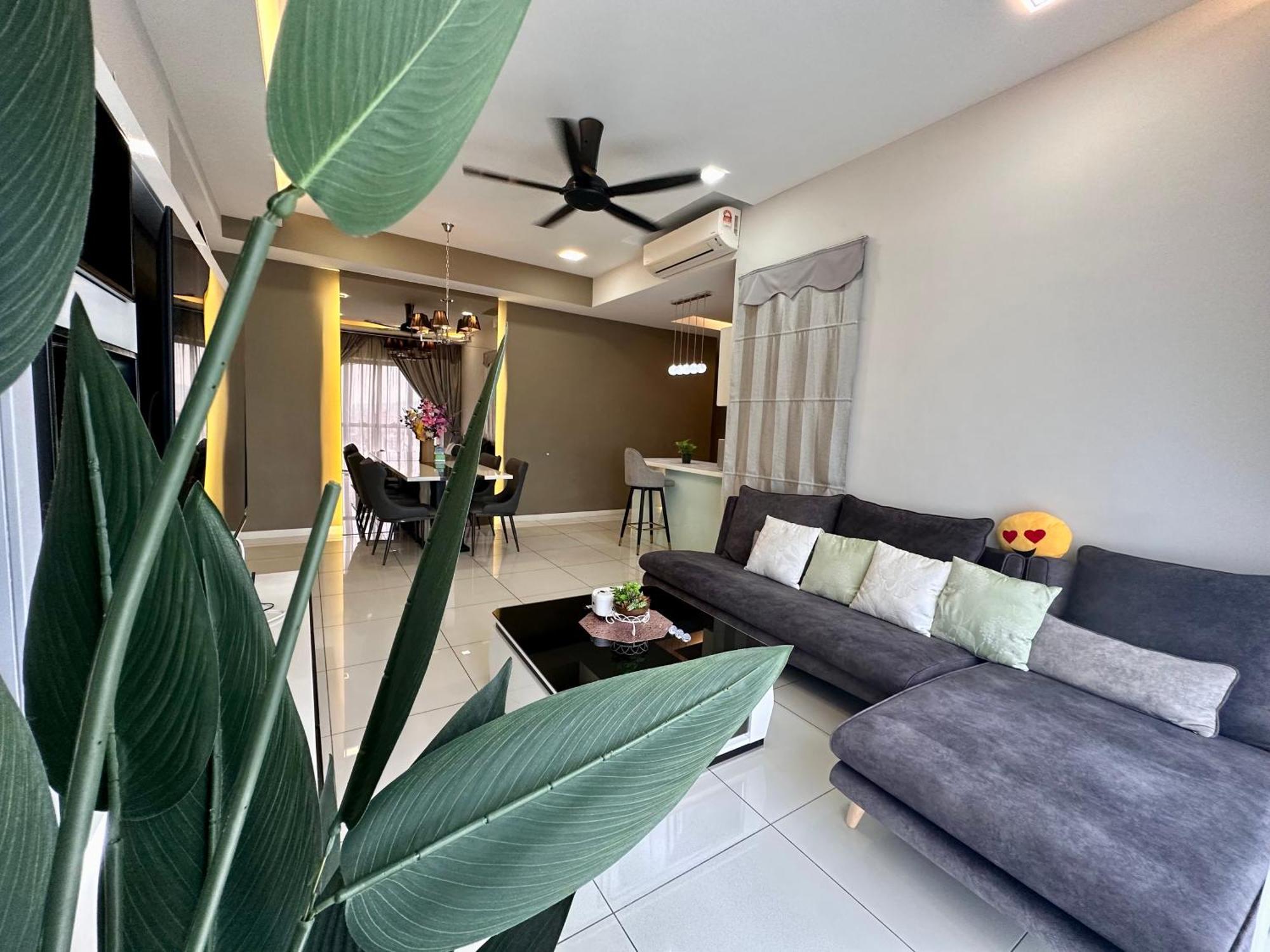 Takuro Homestay Petaling Jaya Esterno foto