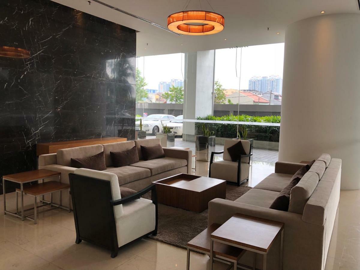 Takuro Homestay Petaling Jaya Esterno foto